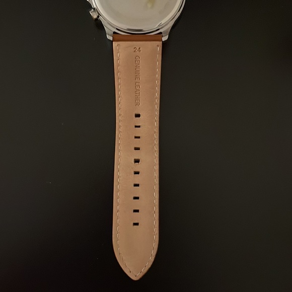 Brown Leather Fossil Watch - Picture 6 of 6